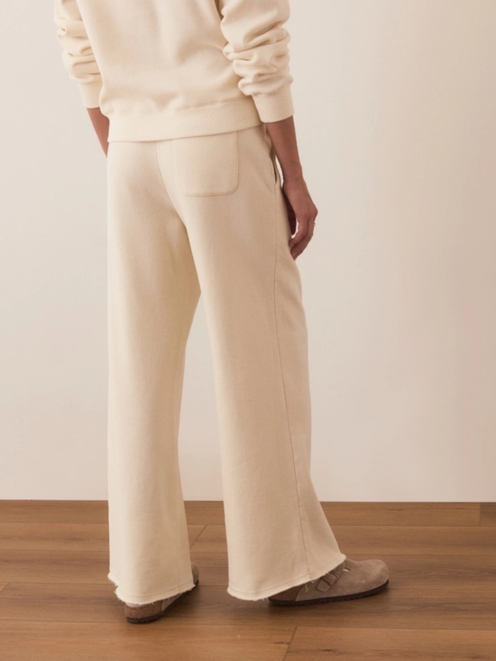 MARINE LAYER Cloud 9 Women’s L Cream Wide Leg Sweatpant Fleece Athleisure Cozy - Picture 2 of 16